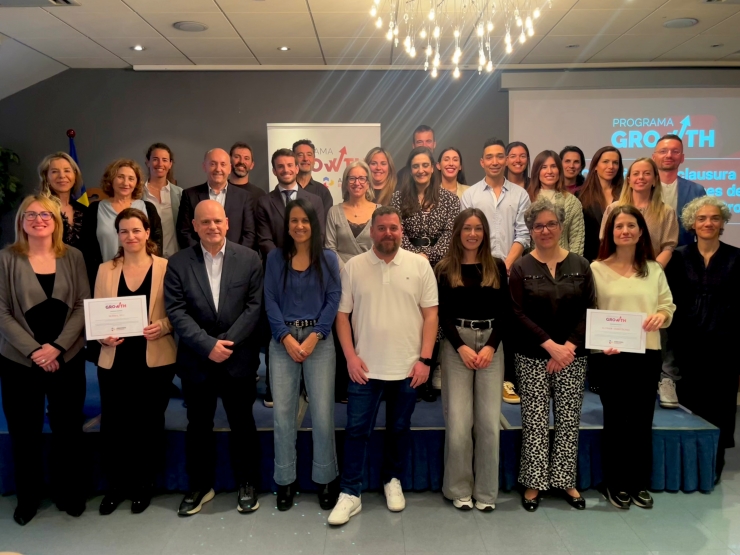 Fotografia de grup dels participants en la cinquena edició del Programa Growth.